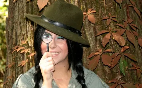 girl-930341_1280-1-480x300