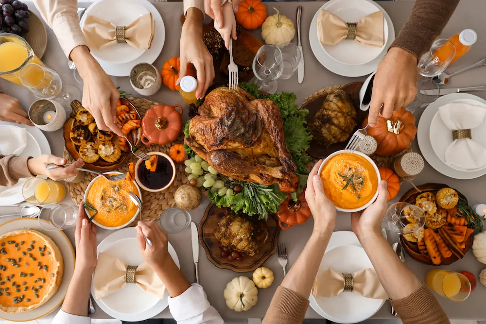 holiday dinners; Thanksgiving dinner